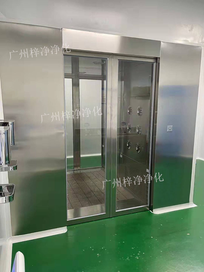 外置自动门风淋室和内置自动门风淋室的区别