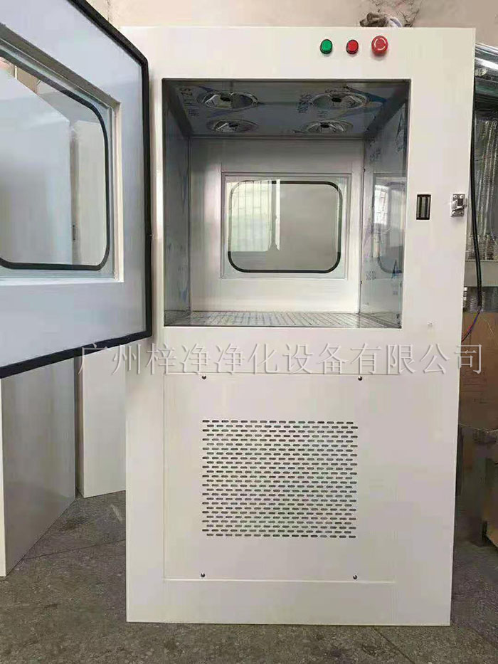 风淋传递窗：高效风淋作用的守护者